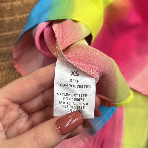 Bailey Rose Woman’s Rainbow Button Down Size XS - Picture 5 of 5